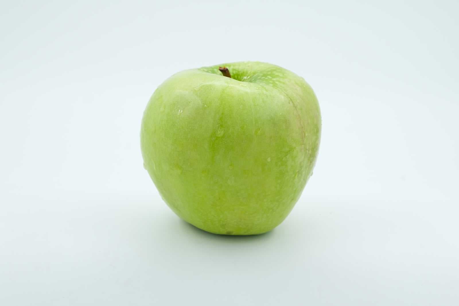 Exploring the Benefits of Object-Oriented Programming in Python